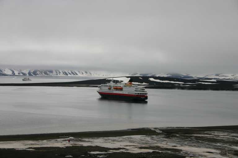 031227_yhdi_081.jpg (23084 Byte)