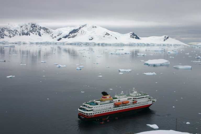 031229_phci_027.jpg (25841 Byte)