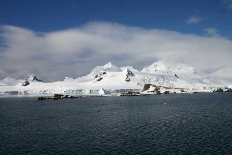 031230_hmkg_002.jpg (29349 Byte)