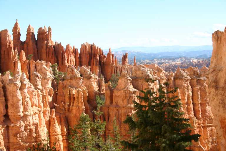 040918_BRYC_015.JPG (62218 Byte)