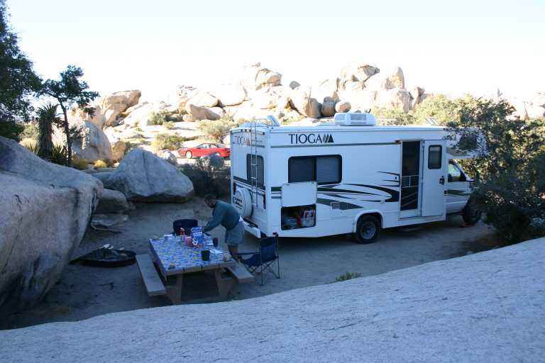 040925_JTNP_001.JPG (52562 Byte)