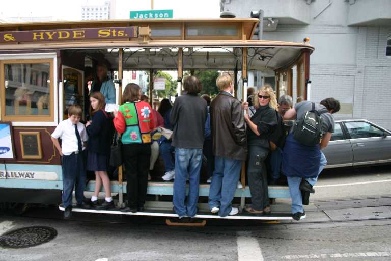 041004_HMSF_002.JPG (58090 Byte)